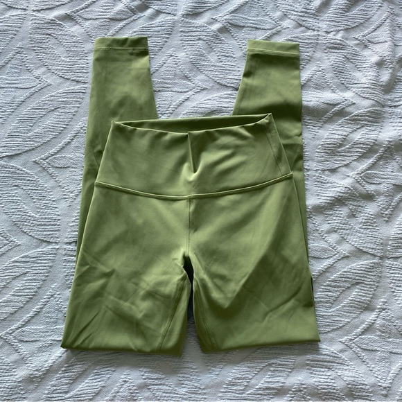 Lululemon Wunder Under 28" Leggings - Picture 3 of 4